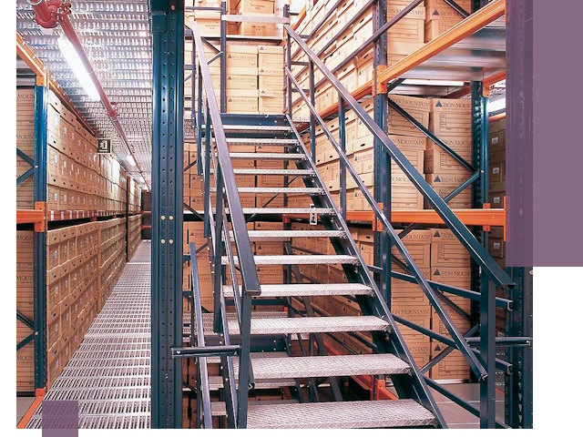 Лестницы складские прочные и безопасные под ключ в Реутове