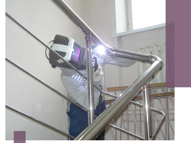 Монтаж перил и ограждений качественно в Реутове