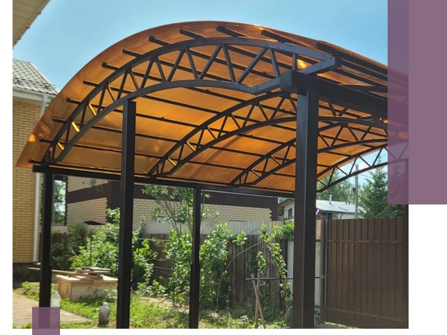 Изготовление навесов под ключ в Реутове из качественных материалов