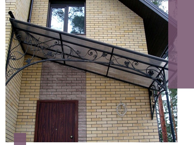 Односкатные козырьки из металла под ключ в Реутове