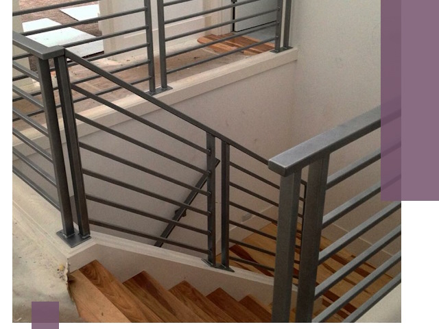 Изготовление поручней из металла и дерева в Реутове